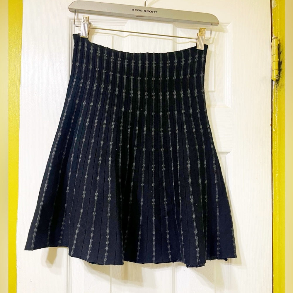 Max Studio S/M Black & Grey Short Skirt